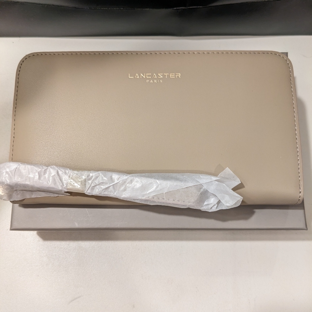 SOLD 💯 Lancaster Paris Nude Zipper Wallet NIB $240 - Picture 14 of 16